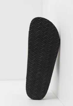 Pier One Unisex - Pantoffels - Brown 12 Pier One Unisex - Pantoffels - Brown -Pier One 23e143c048ee4fd8b5e22a3556ccfbfb