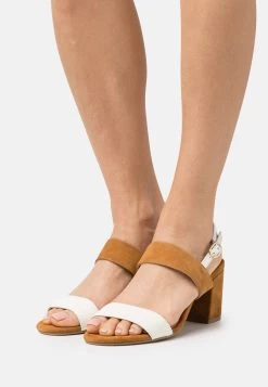 Pier One Leather- Sandalen - White/Cognac