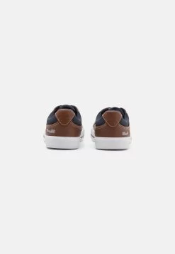 Pier One Sneakers Laag - Brown -Pier One 2a48f8c6eaf248f1903d3df00d2eaf9d