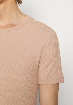 Pier One T-Shirt Basic - Taupe 11 Pier One T-Shirt Basic - Taupe -Pier One 2a9ef7705c0841feb95a2bd4013ae01b