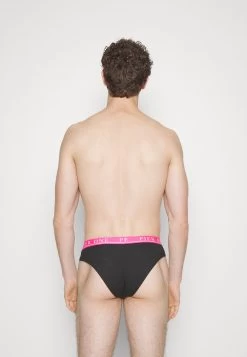 Pier One Branded Waistband Briefs 3 Pack - Slip - Black -Pier One 3682ff2528e6498b8568602b0999eeb1