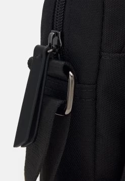 Pier One Unisex - Schoudertas - Black -Pier One 6015a635267a4538aeda73eaf2b65393