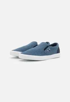 Pier One Sneakers Laag - Blue -Pier One 690ce6118e1c4ca298845d15a6ae072e