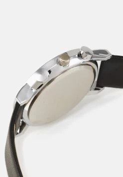 Pier One Set - Horloge - Black 10 Pier One Set - Horloge - Black -Pier One 8b85f94e4c5a43a89680fa66df3bc7c7