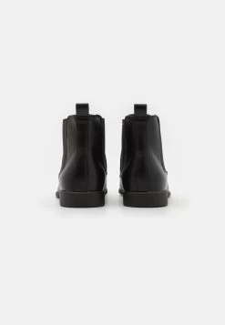 Pier One Korte Laarzen - Black -Pier One 8e8cfb0a0f0d4ad383d2cccd7d515690