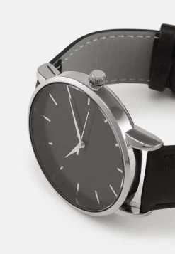 Pier One Horloge - Black/Silvercoloured -Pier One b21304d4d8ec4553ac54e4d73133cd2c