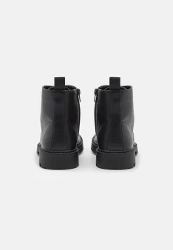 Pier One Unisex - Veterboots - Black -Pier One b4bba21c5c5045809f9f89fdc8738ce6