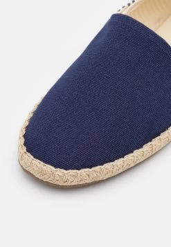 Pier One Unisex - Espadrilles - Dark Blue 13 Pier One Unisex - Espadrilles - Dark Blue -Pier One b83e937ac9f84f1099b11f3baf29ec90
