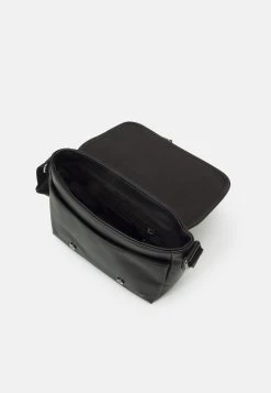 Pier One Unisex - Schoudertas -Black 8 Pier One Unisex - Schoudertas -Black -Pier One c8b3267bb4784f2bbcd3cf675ef176e0