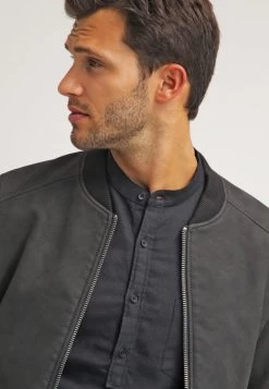 Pier One Overhemd - Black 12 Pier One Overhemd - Black -Pier One cd543298bc5f4ae2831656e9b0a36e9b