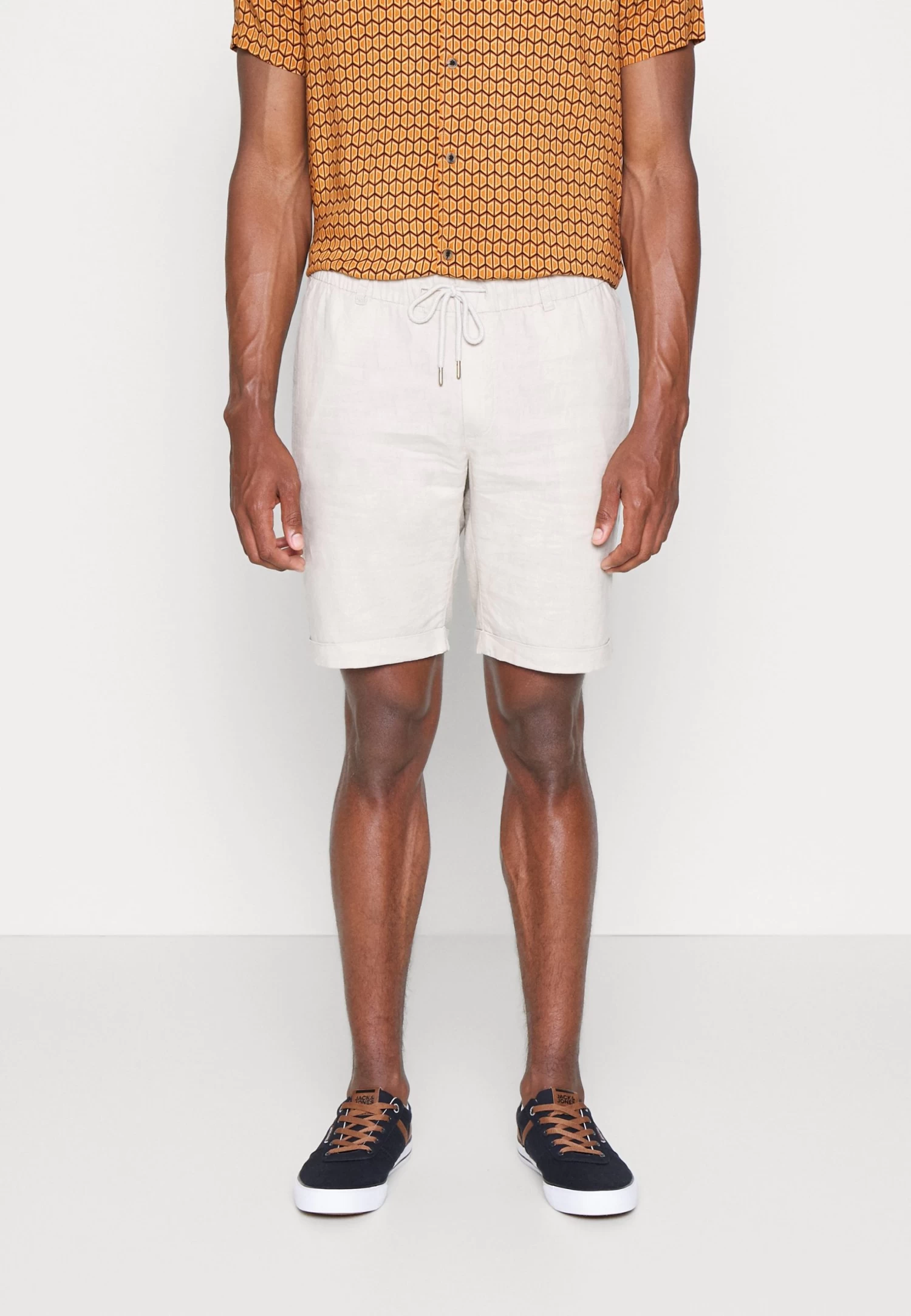 Pier One Linen Blend Drawcord Shorts- Shorts - Beige 6 Pier One Linen Blend Drawcord Shorts- Shorts - Beige - Afbeelding 4