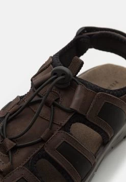 Pier One Leather - Outdoorsandalen - Brown -Pier One fe4ac8c516524342a23bf7dfc5e9f947